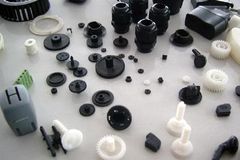 影響塑料制品收縮率的因素有哪些？